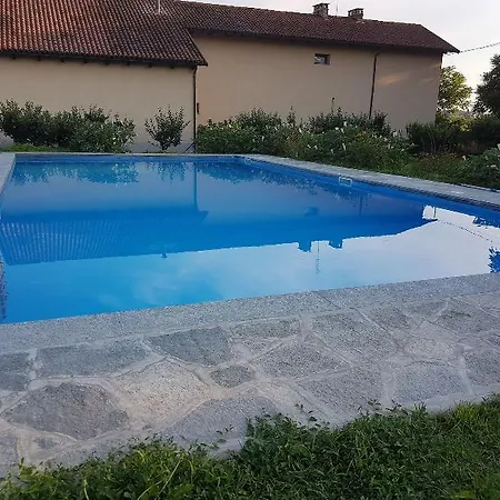 Guest house La Crota 3*