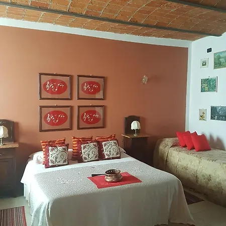 La Crota Guest house 3*